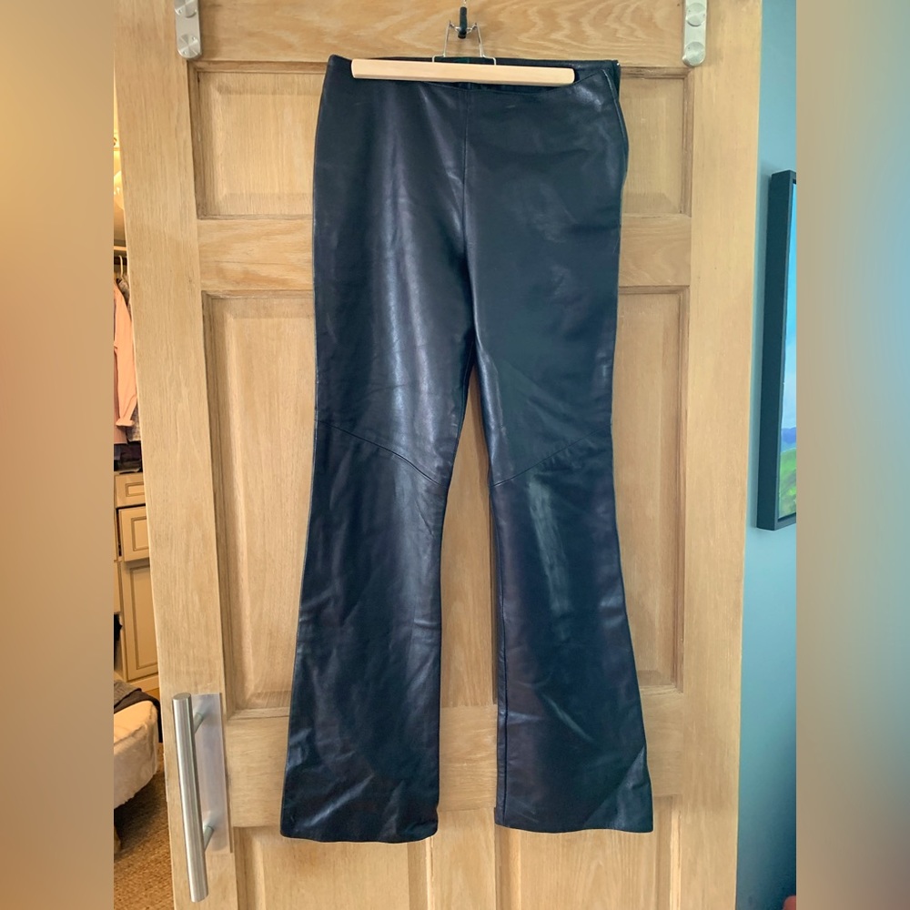 Danier 💯 % leather pants : like new, high waist size 8